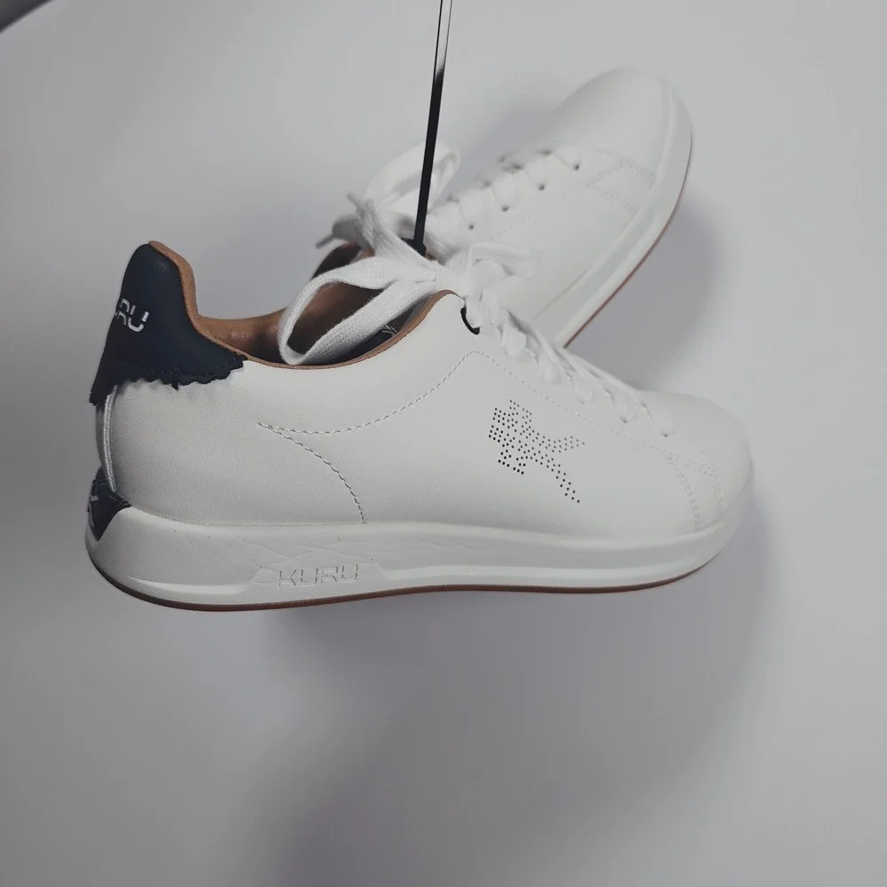 Kuru Roam Women‎ 8.5 Bright White Jet Black Leather Orthopedic Sneakers Low Top